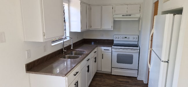 Foto del edificio - 107 Hearthside Ave NW