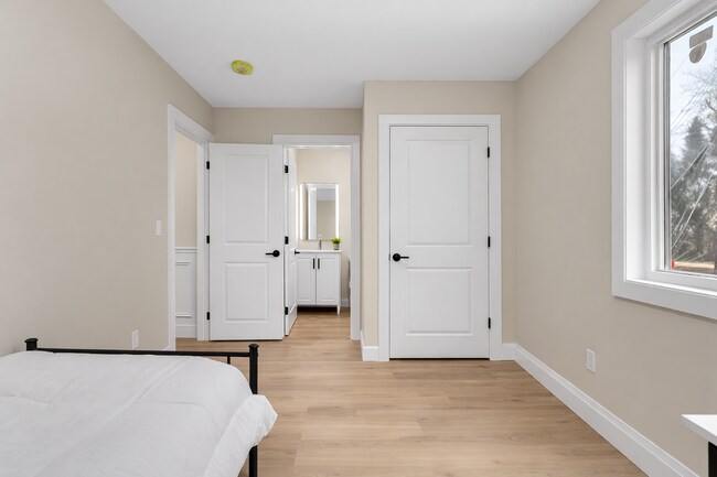 Photo du bâtiment - 982 Campbell Av