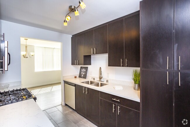 2HAB, 2BA - 1231 ft² - n.º 204 - 468 South Roxbury