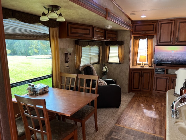 Foto del edificio - 7560 Chelsea Rd