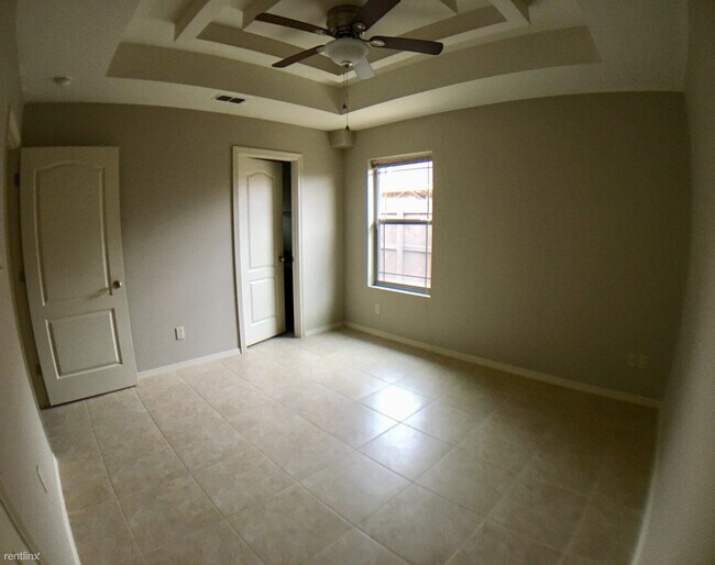 Foto del edificio - 2 br, 2 bath 4plex - 4722 N Dogwood St 2B/2B