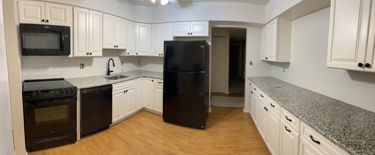 11 Bailiffs Ct Unit 302, Timonium, MD 21093 Condo for Rent in