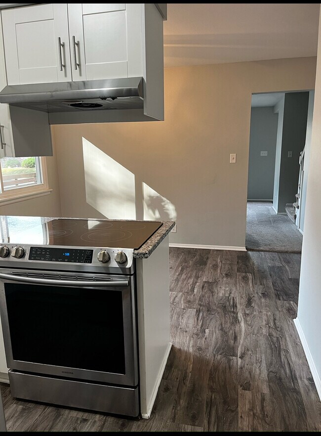 Cocina - 6619 Hillside Ln