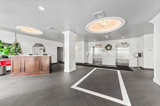 Building Photo - 2400 Presidential Way