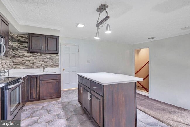 Foto del edificio - 15584 Peach Walker Dr