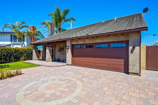 Building Photo - 9462 Pier Dr