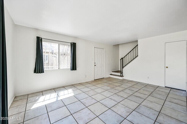 Foto del edificio - 4623 E Southgate Ave