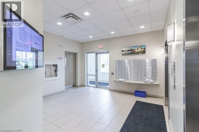 Photo du bâtiment - 155 Water St S