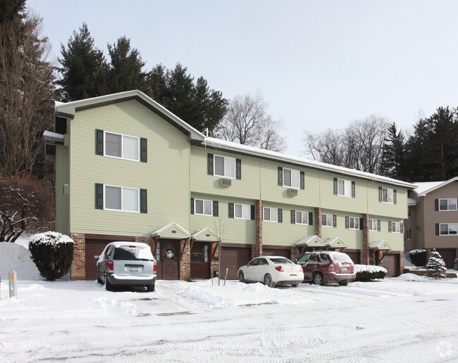 Building Photo - Parkedge Townhouses