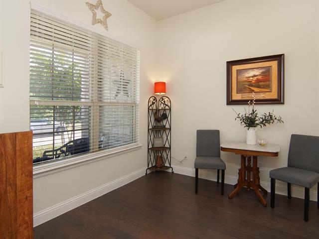 Foto del edificio - 721 10th St