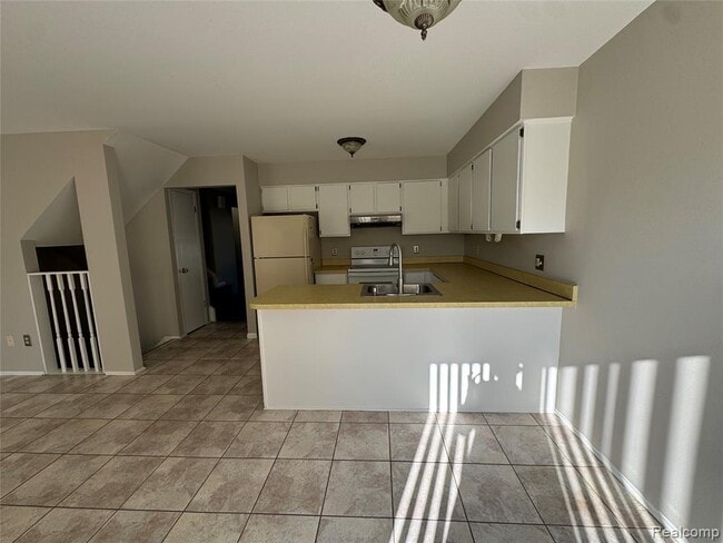 Building Photo - 36311 Park Pl Dr