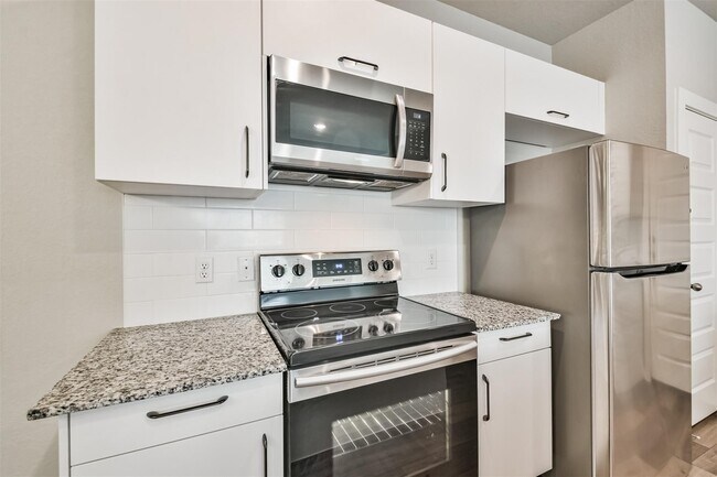 Foto del edificio - 25508 Starling Ln