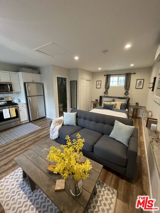 Foto del edificio - 4411 Radford Ave