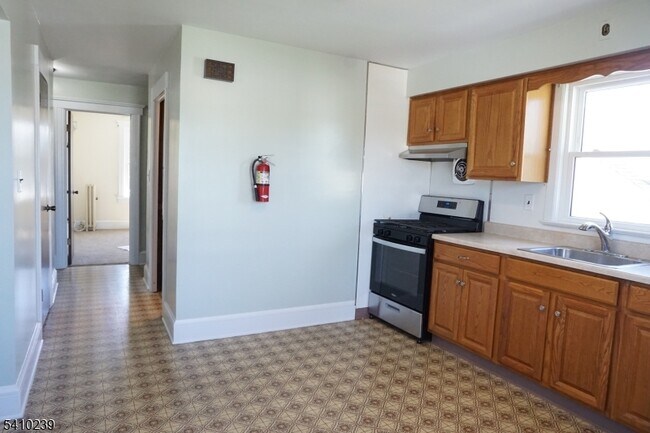 Foto del edificio - 87 E Somerset St