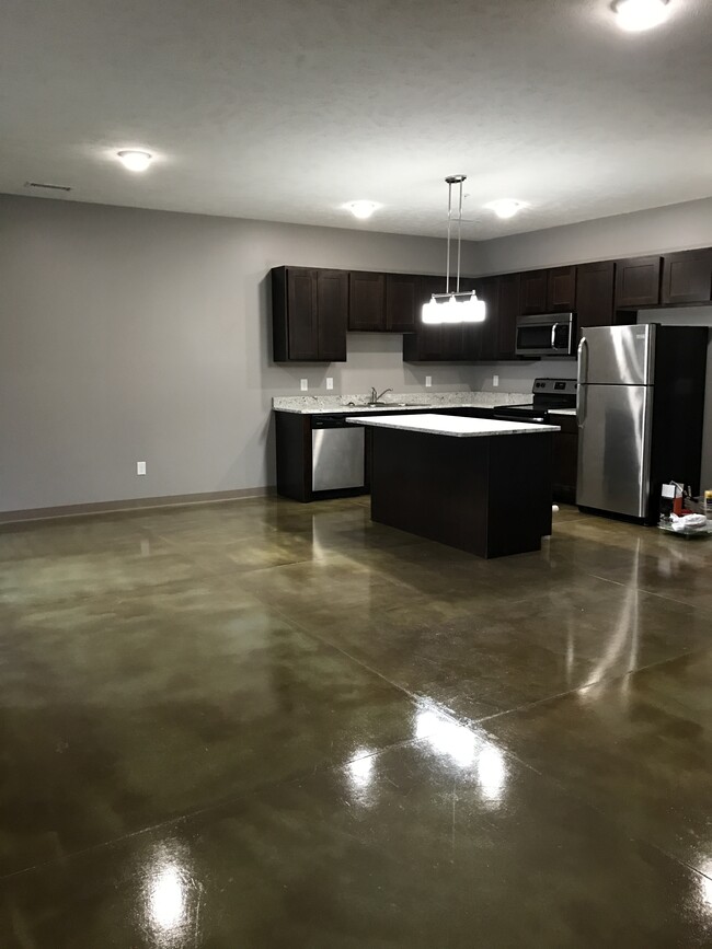 Hartley 101 - 444 N 27th St