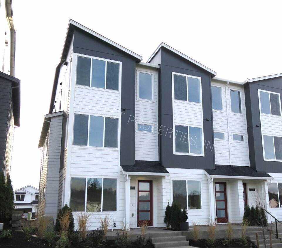 BEAUTIFUL NEWER CONSTRUCTION 4 BD HOME W/2 CAR GARAGE, W/D IN UNIT, AND MORE! - BEAUTIFUL NEWER CONSTRUCTION 4 BD HOME W/2 CAR GARAGE, W/D IN UNIT, AND MORE!