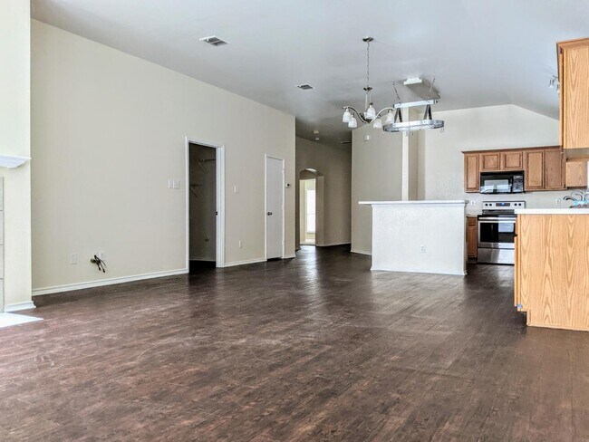 Foto del edificio - 2807 Lakefield Dr