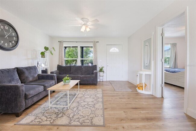 Foto del edificio - 1512 N 26th Terrace