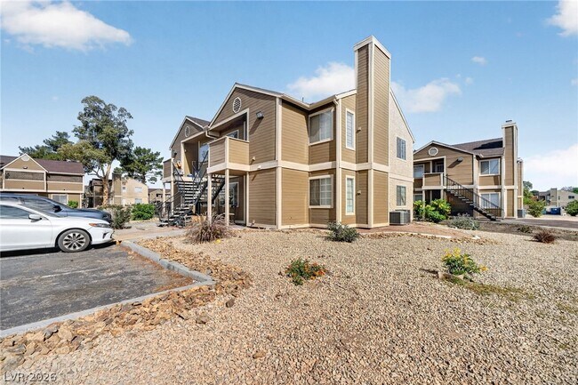 Foto del edificio - 2702 Alicialynn Way