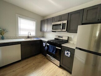 Premium Kitchen - Beechwood Court Apartments