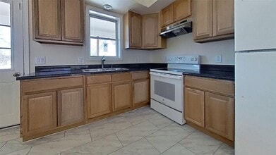 Building Photo - 115 Cortlandt St