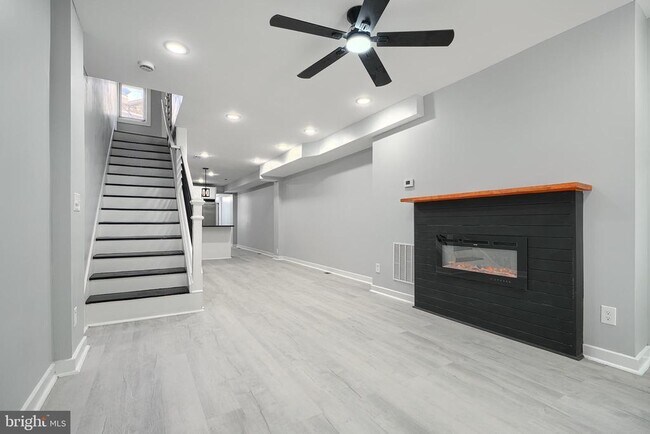 Foto del edificio - 792 W Cross St