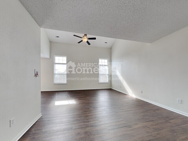 Building Photo - 7140 Kimble Drive