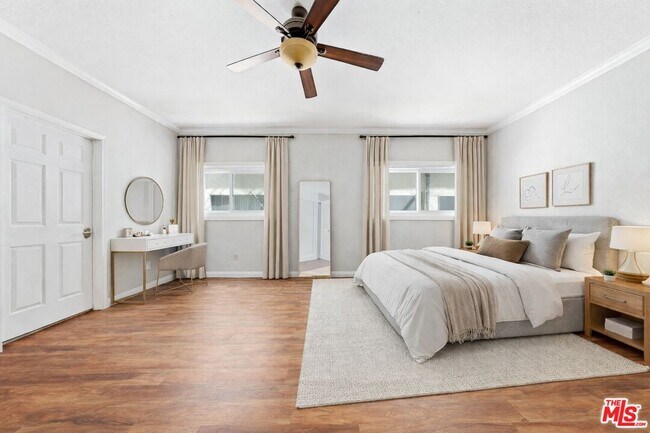 Foto del edificio - 14937 Dickens St