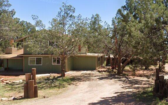 Building Photo - 135 Kachina Dr