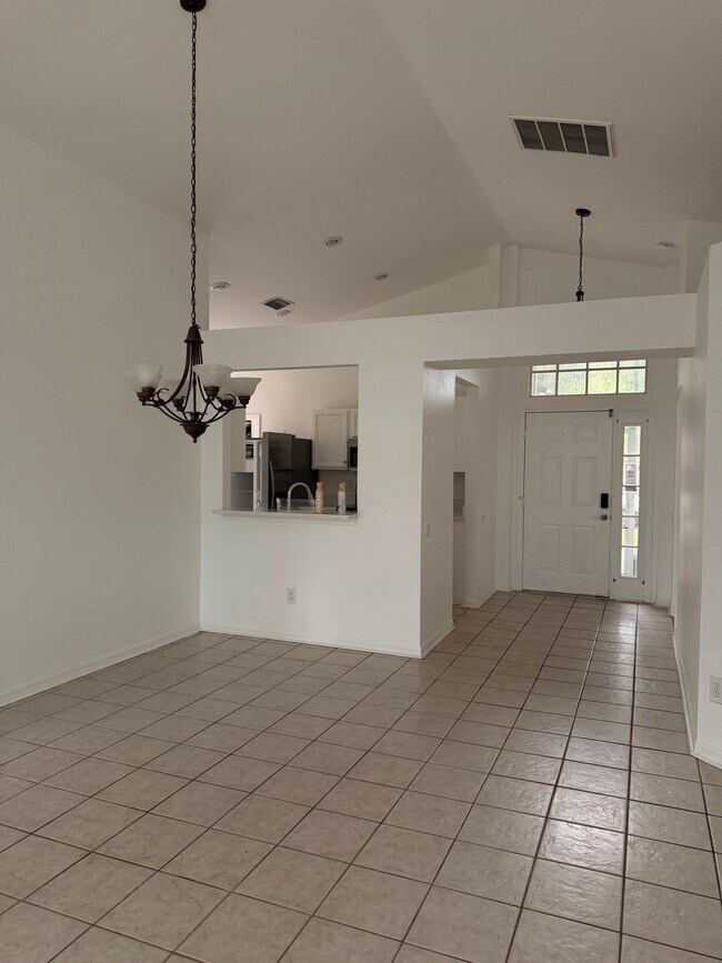Foto del edificio - 10430 Hallmark Blvd
