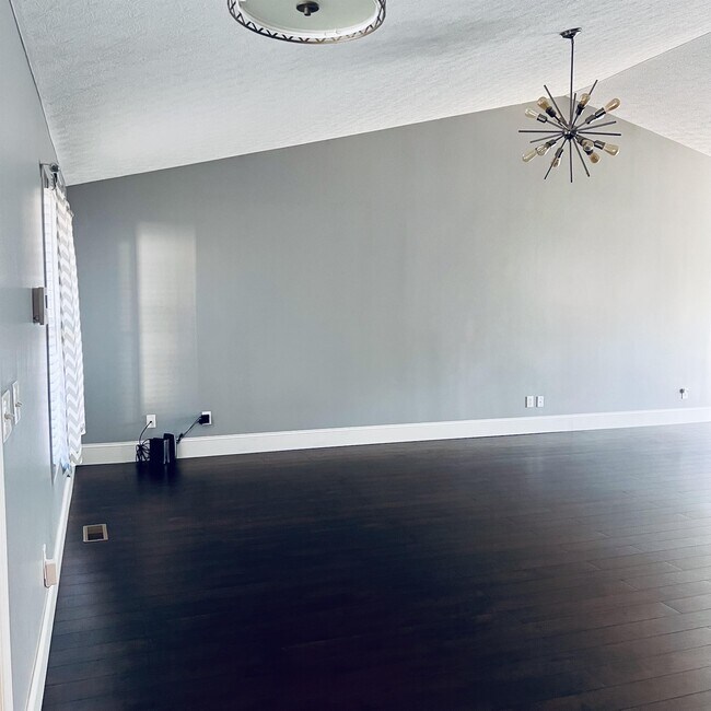 Building Photo - 1171 Willow Oak Dr