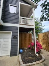 Building Photo - 1155 Davis Pl NW