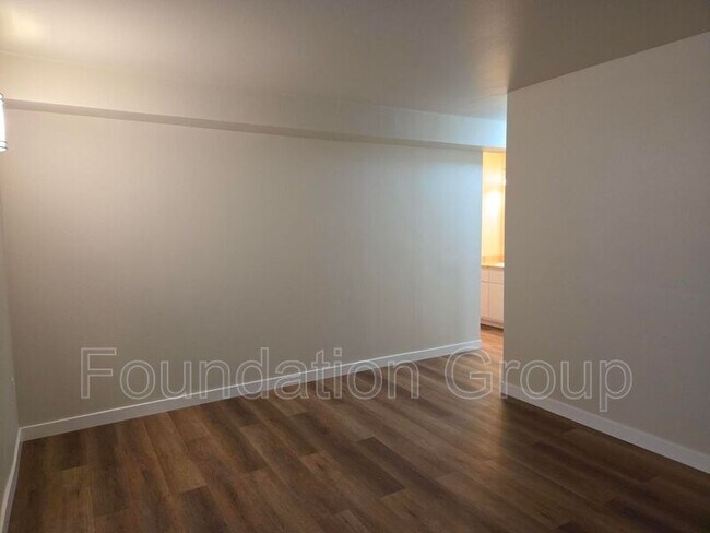 Foto del edificio - 400 10th Ave