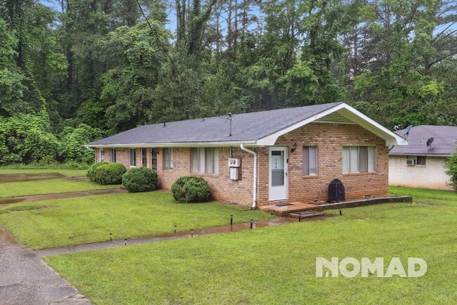 Building Photo - Charming 2BR Duplex in Fairburn