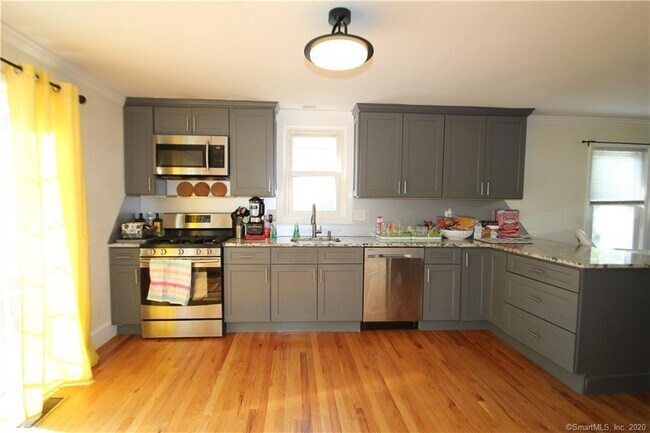 Foto del edificio - 62 Anderson Ave