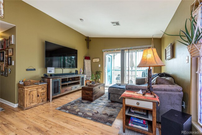 Foto del edificio - 8495 Pebble Creek Way