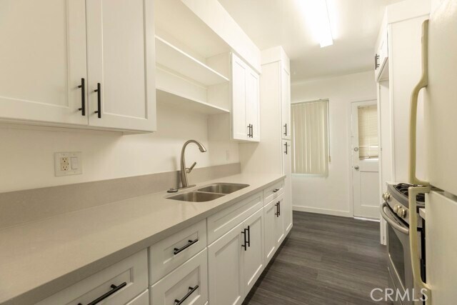 Building Photo - 4047 Irving Pl