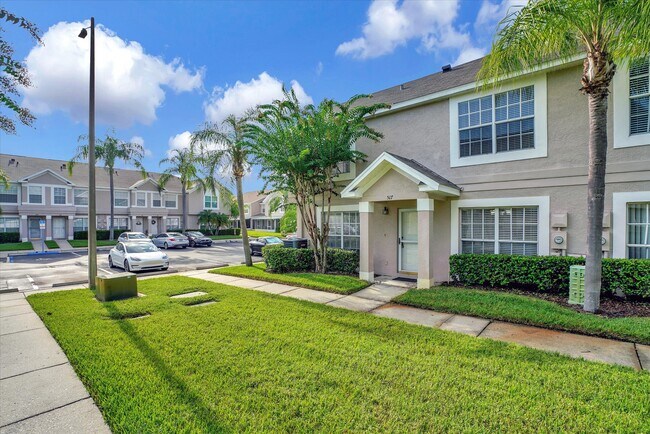 Foto del edificio - 517 Kensington Lake Cir