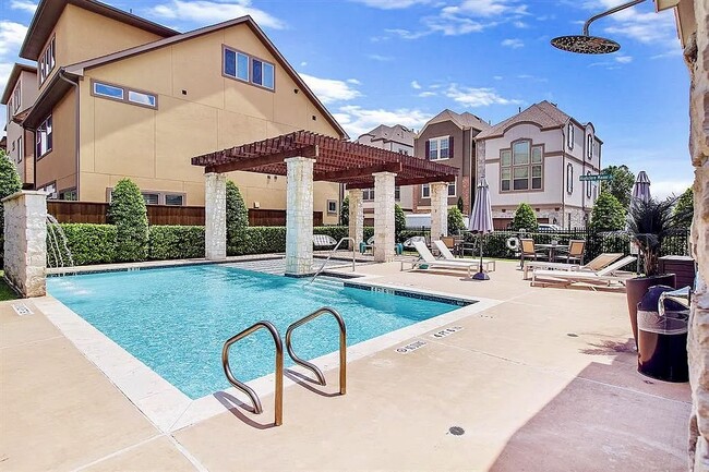 Building Photo - 6755 Highclere Manor Ln