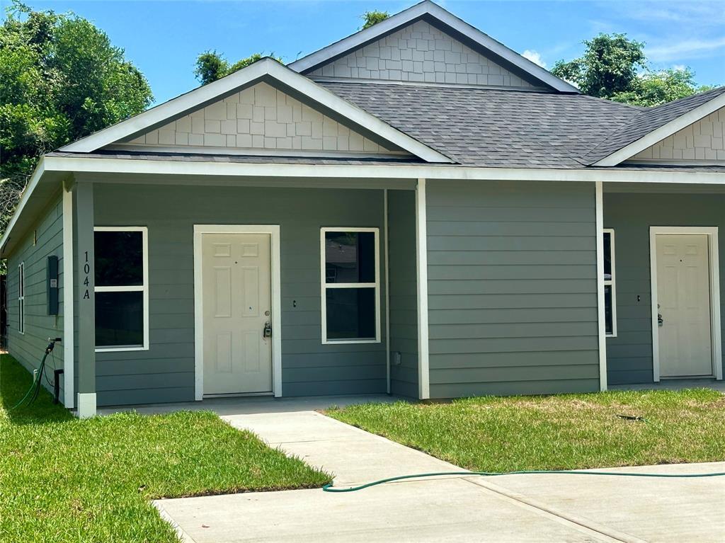 104 Turner Dr Unit A, Willis, TX 77378 Room for Rent in Willis, TX