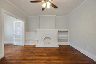 Building Photo - 2611 N Shartel Ave