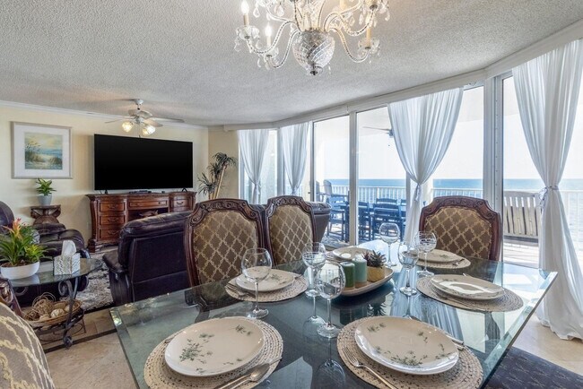 Foto del edificio - 10515 Front Beach Rd