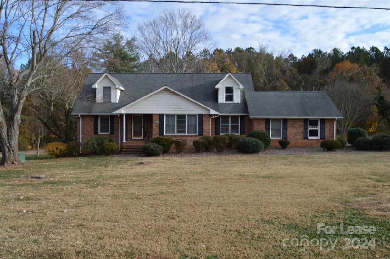 Foto principal - 3216 Wentworth St