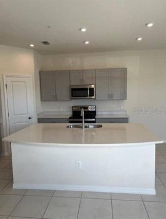 Building Photo - 10559 Salt Grove St