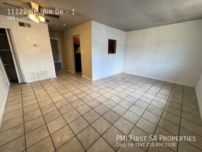 Building Photo - 11122 Belair Dr