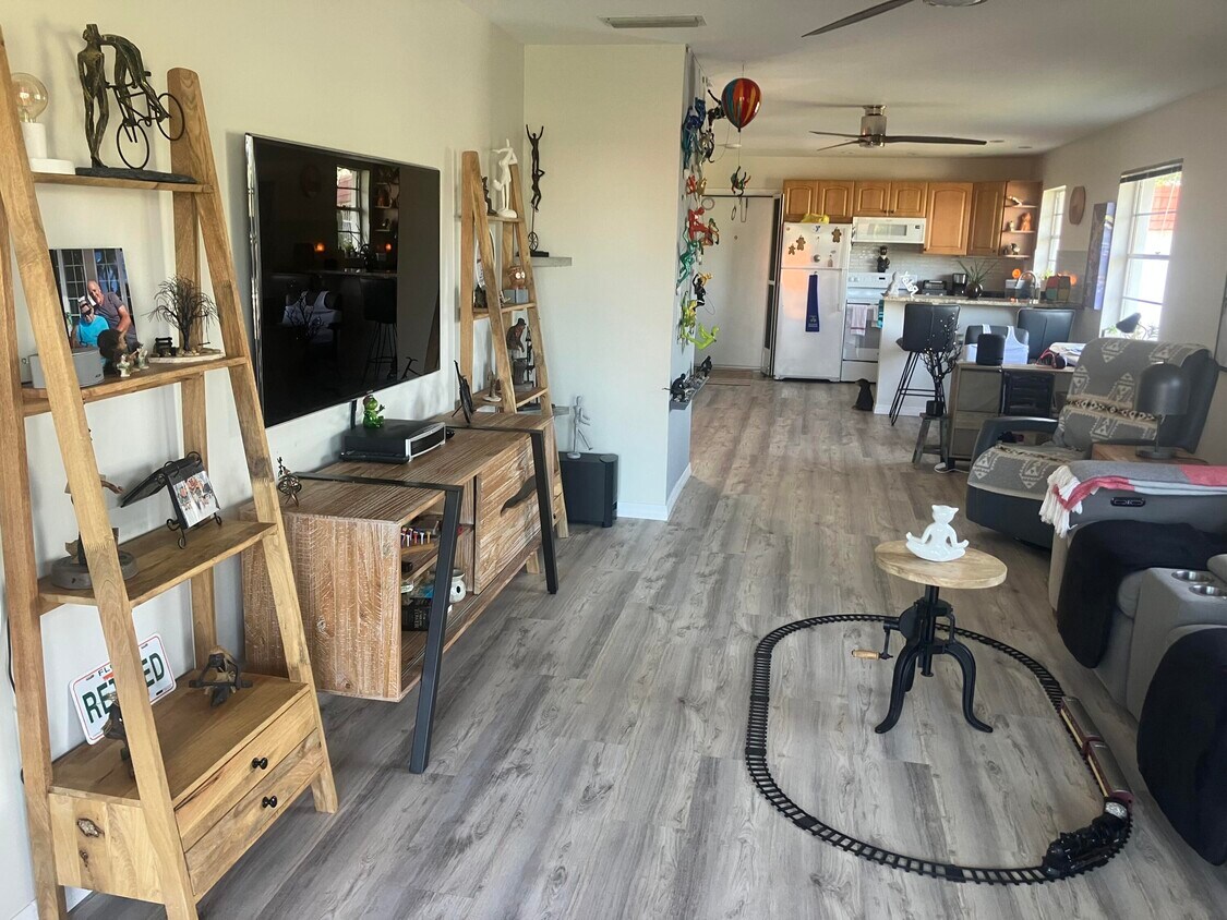 Foto principal - 2600 SE Ocean Blvd