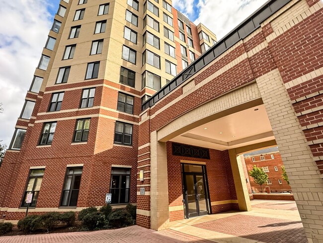 Luxurious 1 Bed 1 Bath Condo In Desired Courthouse Community - Water Included in Rent! - Luxurious 1 Bed 1 Bath Condo In Desired Courthouse Community - Water Included in Rent!