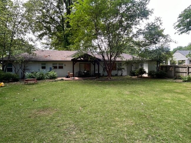 Building Photo - 286 Belhaven St