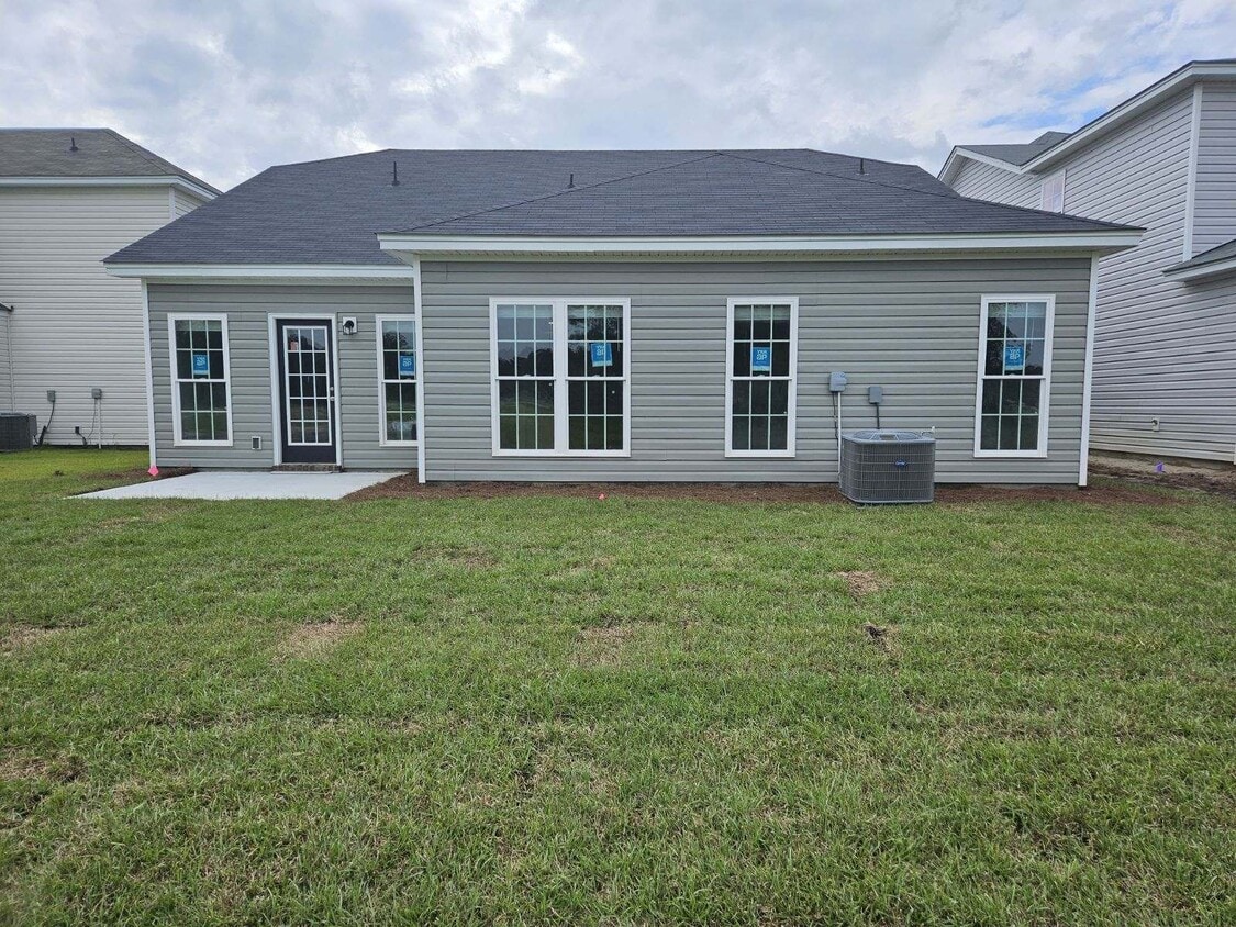 Building Photo - 119 Whistle Down Wy