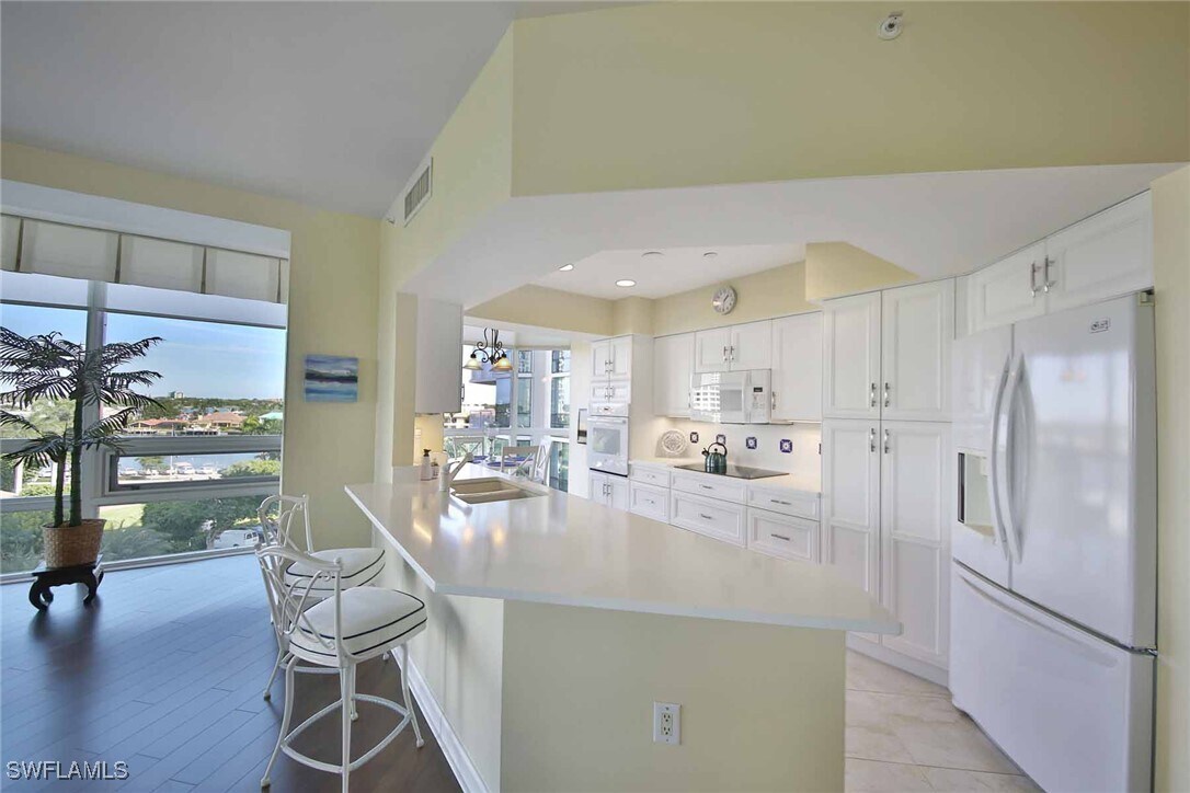 Foto principal - 4255 Gulf Shore Blvd N